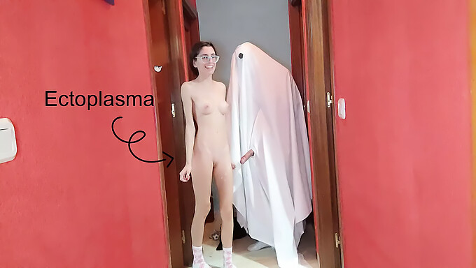 Un'Attività Fantasma Porta A Un Sesso Bollente