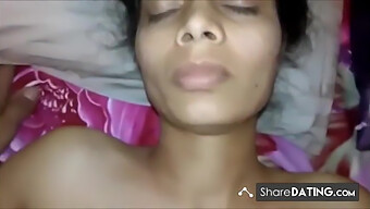 Pov-Video Av Alka Bhabhi Som Blir Grovt Penetrerad Av Sin Make