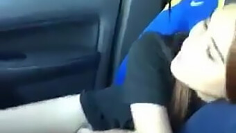 Filipina Girl Has Sex In A Vehicle