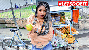 Beleza Negra Com Uma Bunda Grande É Pega E Fodida Por Letsdoeit