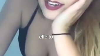 Selbstgemachtes Video Von Einem Mädchen Mit Gepiercten Nippeln