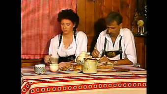 Vintage Nemecká Heidi Sa Divoko Rozdivočí V Chlpatom Retro Videu